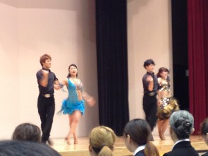 競技ダンスは男性も