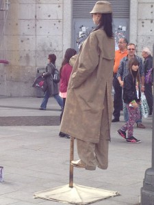 広場で見かけた大道芸人