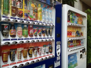 ドミトリー前の自販機も冬バージョンに