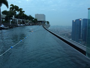 こんな所で早朝スイム練